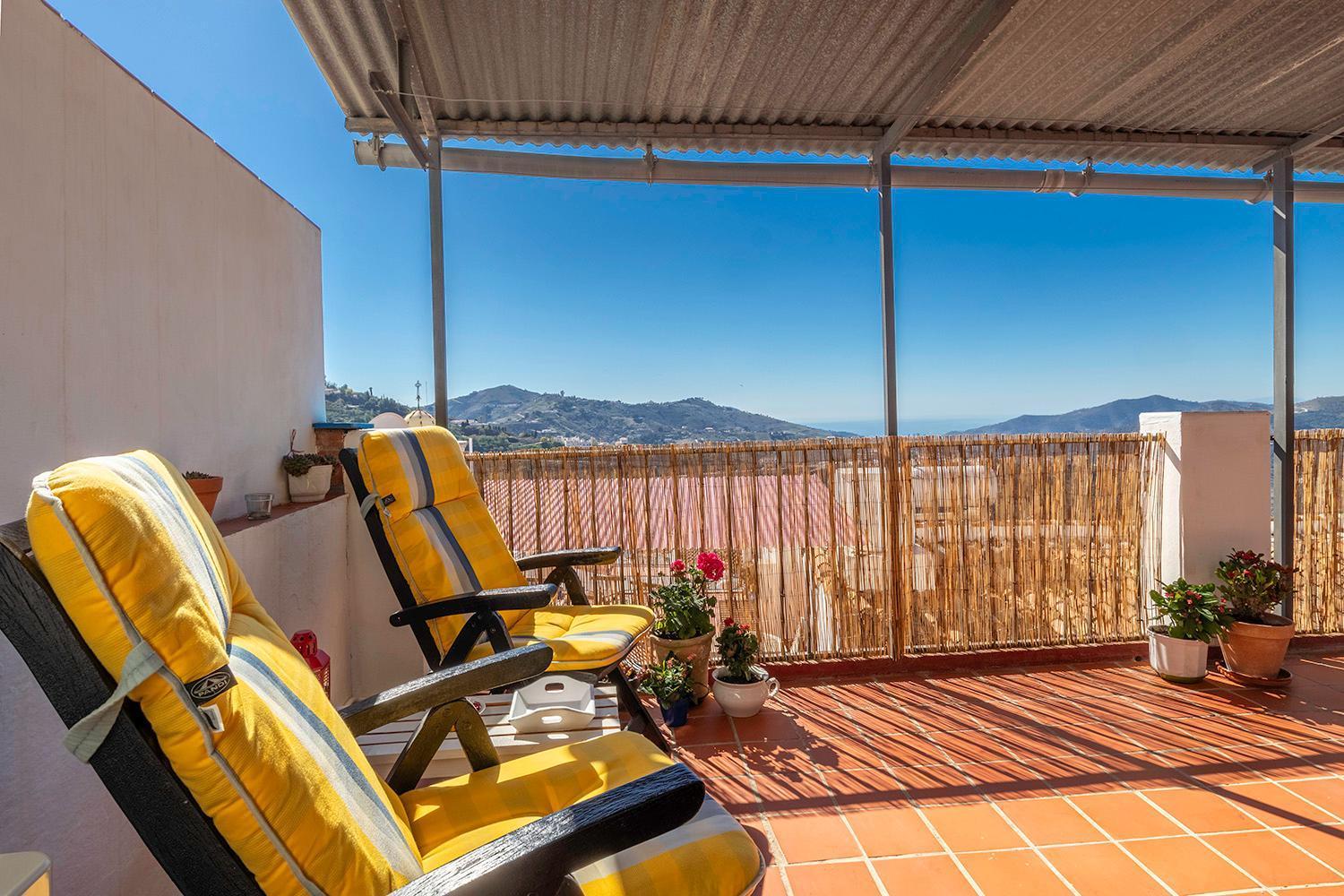 Casa Marlo, Spacious House in the Lively Centre of Cómpeta Exterior foto