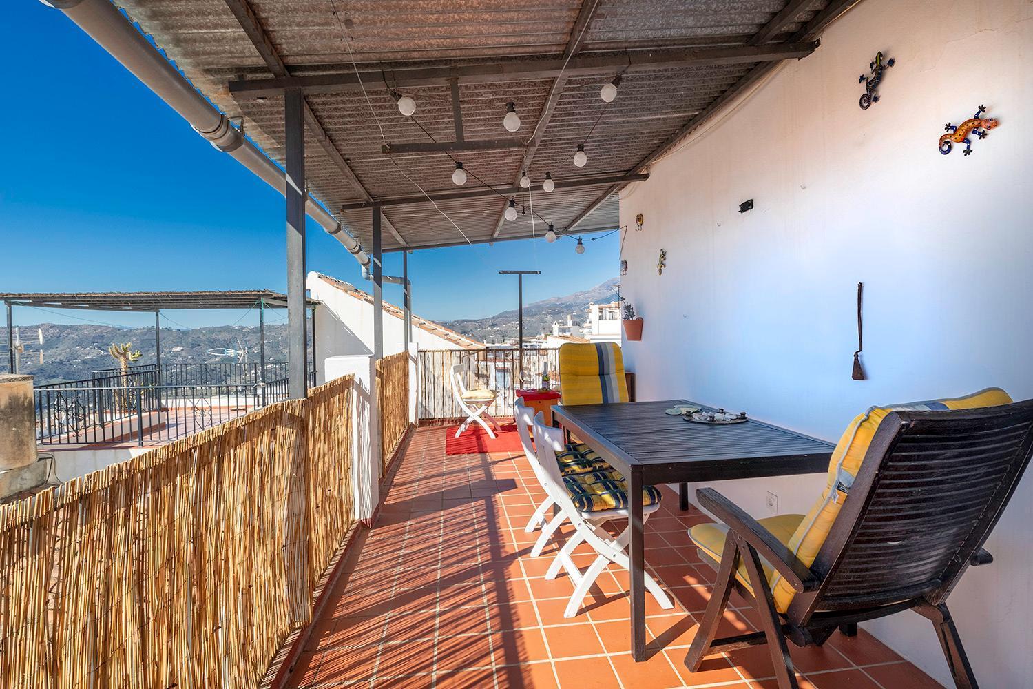 Casa Marlo, Spacious House in the Lively Centre of Cómpeta Exterior foto