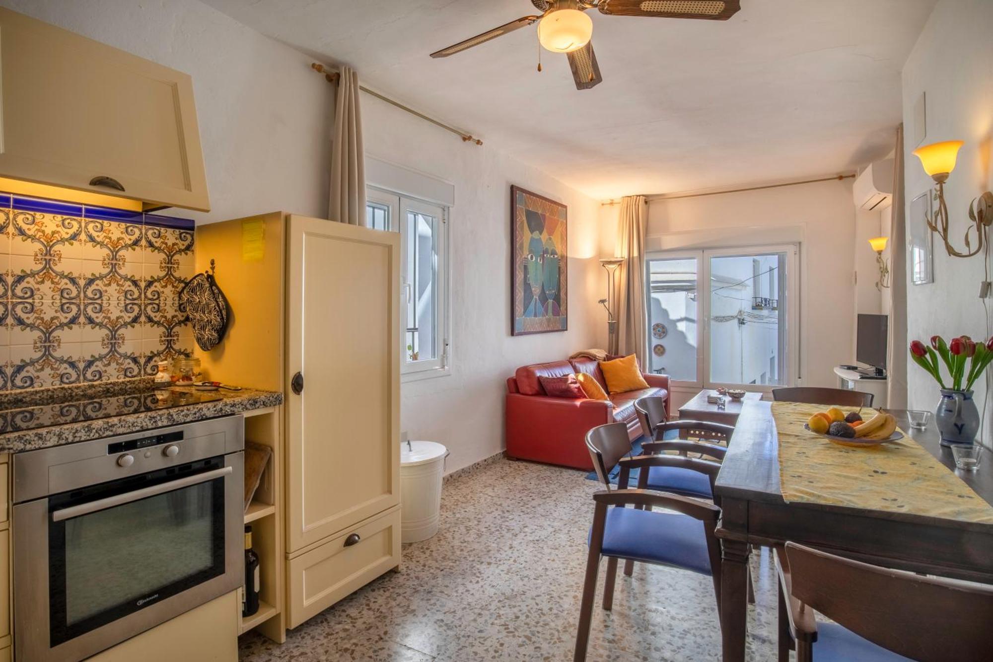 Casa Marlo, Spacious House in the Lively Centre of Cómpeta Exterior foto