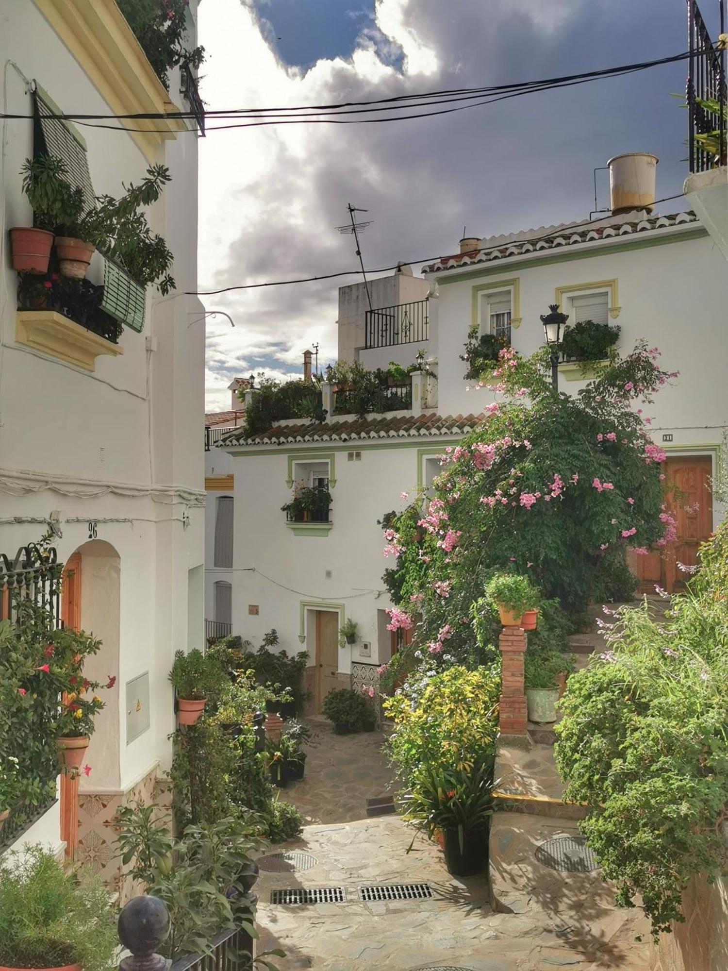 Casa Marlo, Spacious House in the Lively Centre of Cómpeta Exterior foto